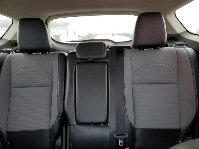 Photo 10 from auction – 2017 FORD ESCAPE SE with VIN 1FMCU9GDXHUC93856