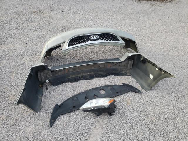 Photo 13 from auction – 2014 KIA SEDONA LX with VIN KNDMG4C74E6543739