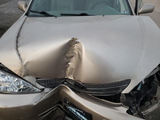 Photo 11 from auction – 2004 TOYOTA CAMRY LE with VIN 4T1BF30K64U587812