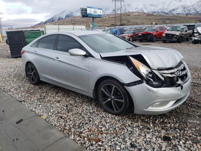 Photo 4 from auction – 2012 HYUNDAI SONATA SE with VIN 5NPEC4AB4CH398857