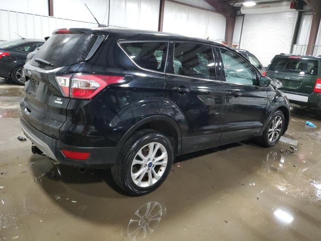 Photo 3 from auction – 2017 FORD ESCAPE SE with VIN 1FMCU0GD5HUD73609
