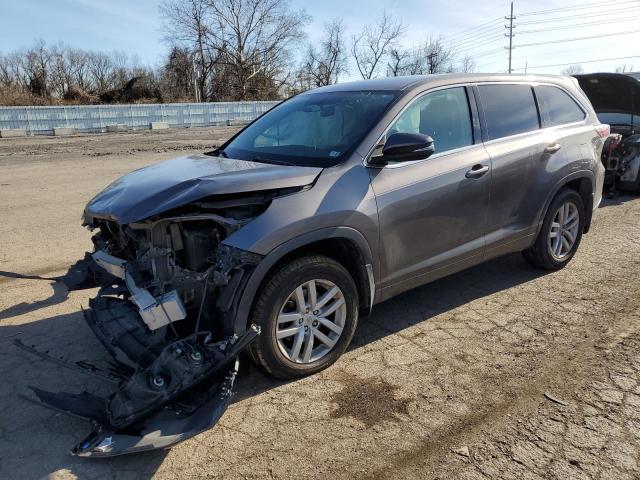 TOYOTA HIGHLANDER 2015 with VIN 5TDBKRFH1FS127690 - Photo from auction