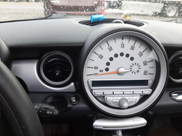 Photo 9 from auction – 2008 MINI COOPER with VIN WMWMF335X8TT66726