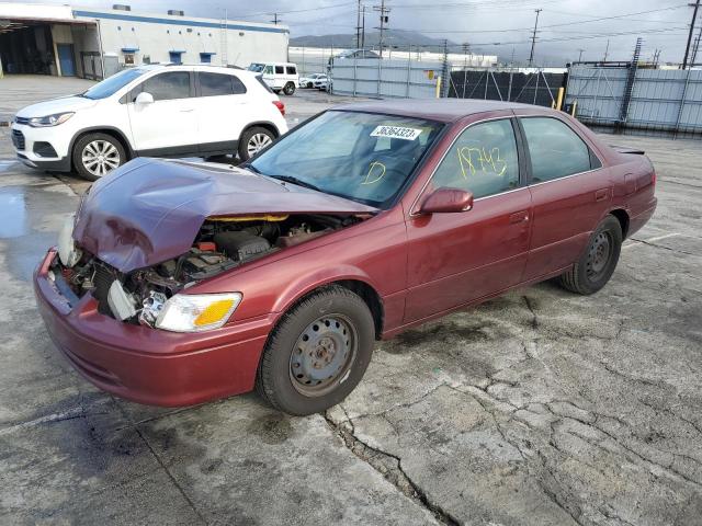 TOYOTA CAMRY CE 2000 with VIN JT2BG22K5Y0525722 - Photo from auction