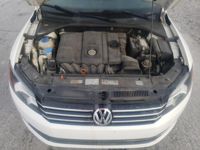 Photo 11 from auction – 2013 VOLKSWAGEN PASSAT S with VIN 1VWAP7A31DC034211