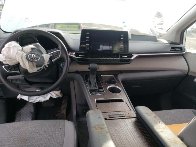 Photo 8 from auction – 2021 TOYOTA SIENNA LE with VIN 5TDKRKEC7MS020651