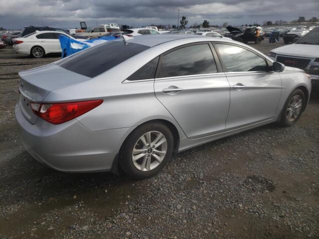 Photo 3 from auction – 2012 HYUNDAI SONATA GLS with VIN 5NPEB4AC6CH476888