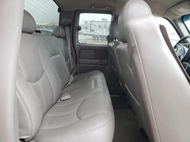 Photo 10 from auction – 2004 CHEVROLET SILVERADO with VIN 1GCEK19T44E214940