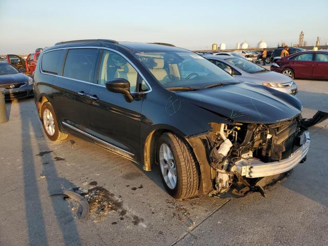 Photo 4 from auction – 2017 CHRYSLER PACIFICA T with VIN 2C4RC1BG7HR704776
