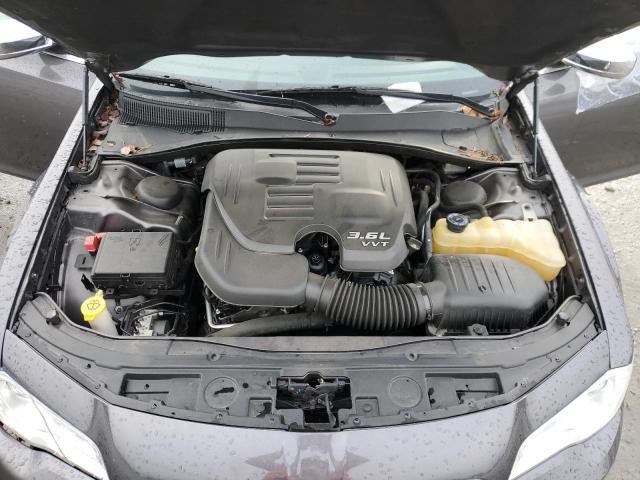 Photo 11 from auction – 2016 CHRYSLER 300C with VIN 2C3CCAKG2GH106464