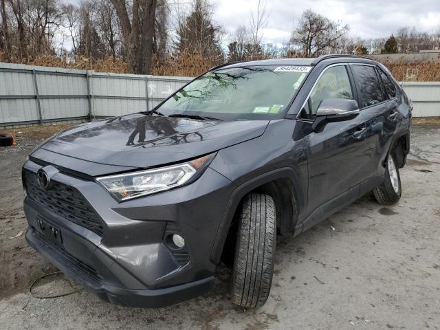 TOYOTA RAV4 XLE 2021 with VIN JTMP1RFV4MD075446 - Photo from auction