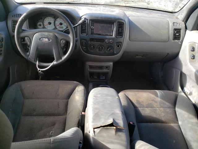 Photo 8 from auction – 2002 FORD ESCAPE XLT with VIN 1FMYU04102KE00217