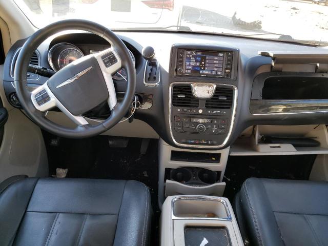 Photo 8 from auction – 2016 CHRYSLER TOWN & COU with VIN 2C4RC1BG0GR267539