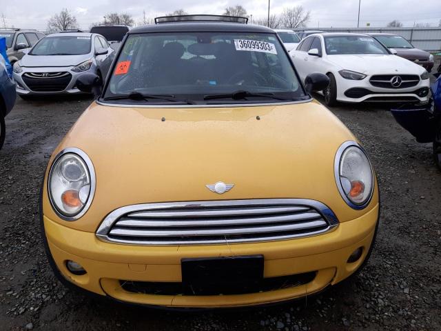 Photo 5 from auction – 2008 MINI COOPER with VIN WMWMF335X8TT66726