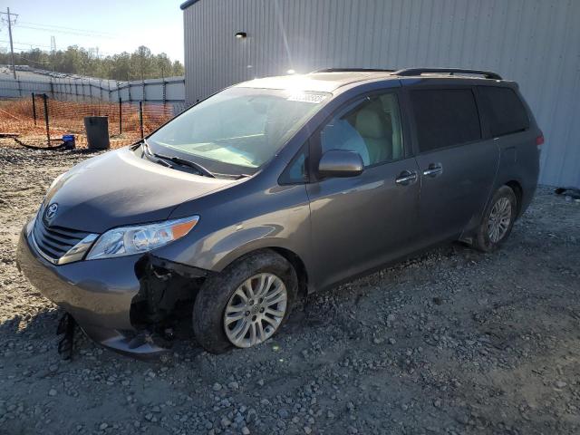Photo 1 from auction – 2014 TOYOTA SIENNA XLE with VIN 5TDYK3DC6ES444894
