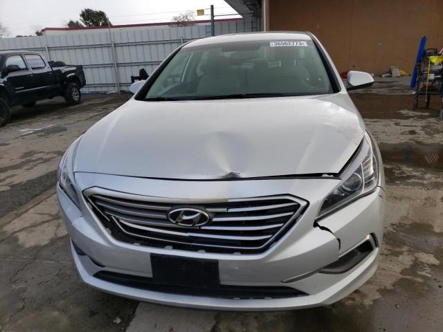 Photo 5 from auction – 2017 HYUNDAI SONATA SE with VIN 5NPE24AF7HH596085
