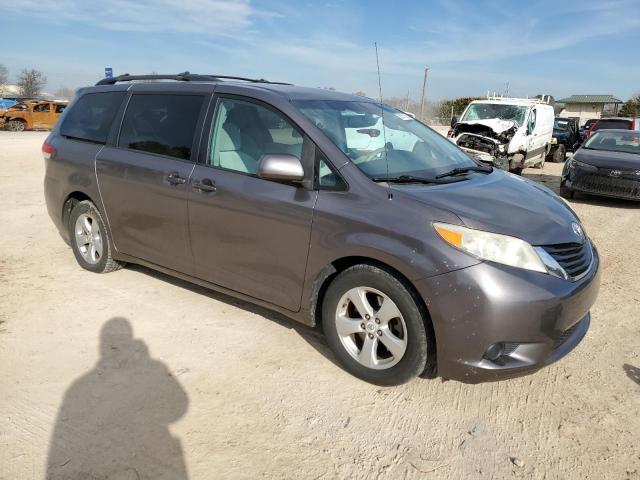 Photo 4 from auction – 2011 TOYOTA SIENNA LE with VIN 5TDKK3DC0BS046520