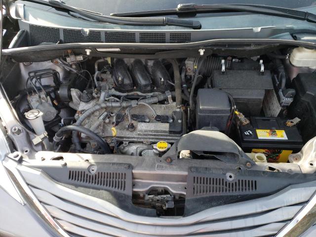 Photo 12 from auction – 2013 TOYOTA SIENNA XLE with VIN 5TDYK3DC8DS354550