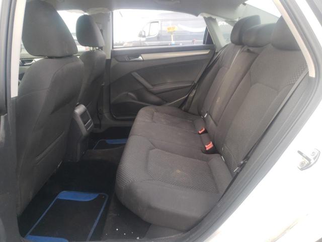 Photo 10 from auction – 2013 VOLKSWAGEN PASSAT S with VIN 1VWAP7A31DC034211