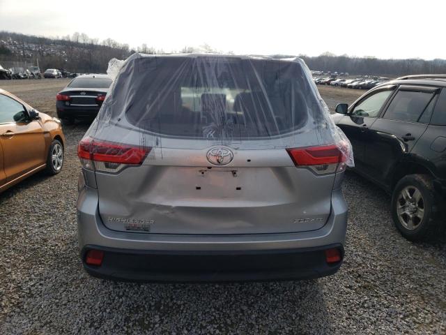 Фото 6 с аукциона – 2018 TOYOTA HIGHLANDER с VIN 5TDJZRFH7JS872296