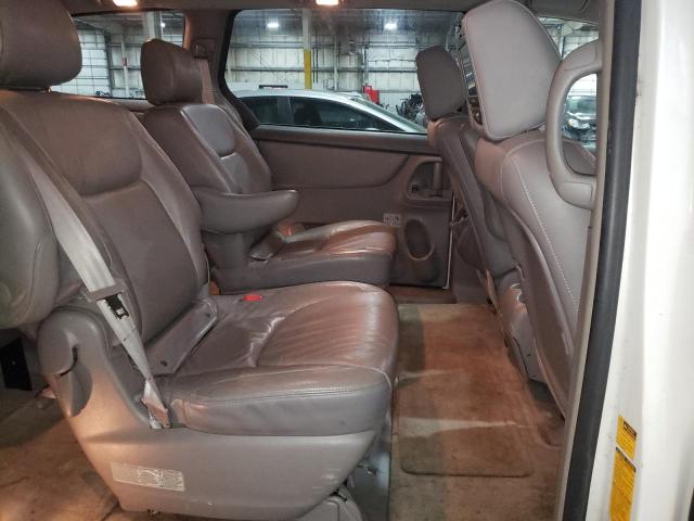 Photo 11 from auction – 2005 TOYOTA SIENNA with VIN 5TDZA22C15S296352