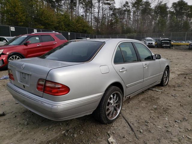 Фото 3 с аукциона – 2002 MERCEDES-BENZ E 320 с VIN WDBJF65J52B457030