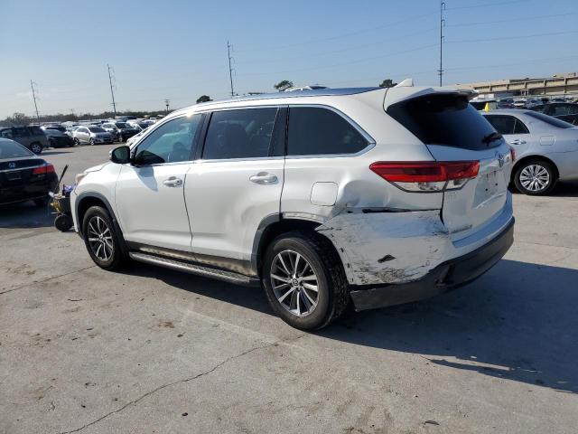 Photo 2 from auction – 2019 TOYOTA HIGHLANDER with VIN 5TDKZRFH9KS571521