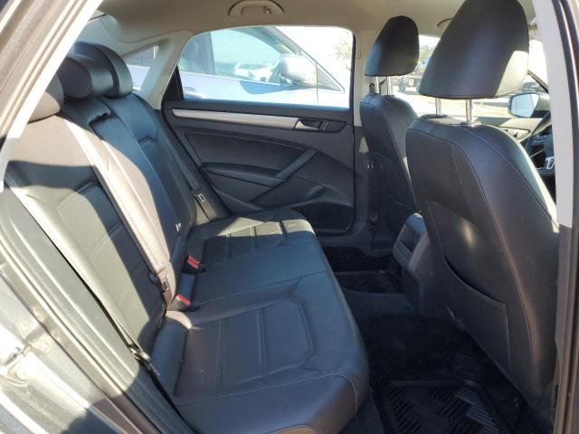 Photo 10 from auction – 2015 VOLKSWAGEN PASSAT S with VIN 1VWAT7A38FC074137