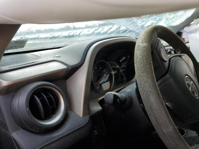 Photo 9 from auction – 2015 TOYOTA RAV4 LE with VIN JTMBFREV8FD139441