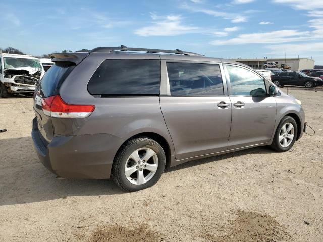 Photo 3 from auction – 2011 TOYOTA SIENNA LE with VIN 5TDKK3DC0BS046520
