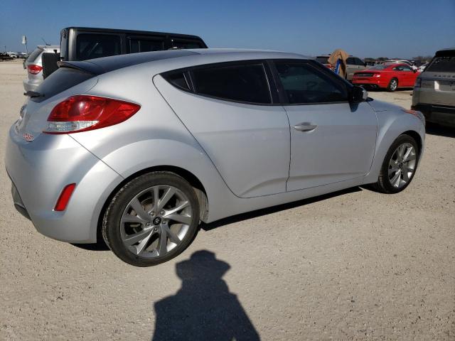 Photo 3 from auction – 2016 HYUNDAI VELOSTER with VIN KMHTC6AD6GU297430