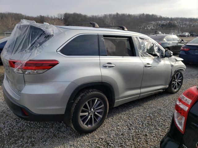 Photo 3 from auction – 2018 TOYOTA HIGHLANDER with VIN 5TDJZRFH7JS872296