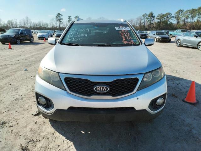Photo 5 from auction – 2011 KIA SORENTO EX with VIN 5XYKU4A14BG024049