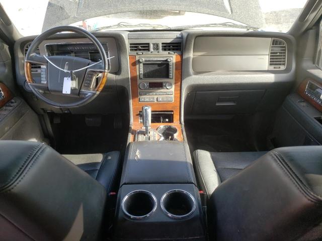 Photo 8 from auction – 2012 LINCOLN NAVIGATOR with VIN 5LMJJ2H58CEL09177