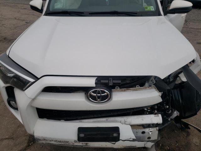 Photo 11 from auction – 2019 TOYOTA 4RUNNER SR with VIN JTEBU5JR4K5641189