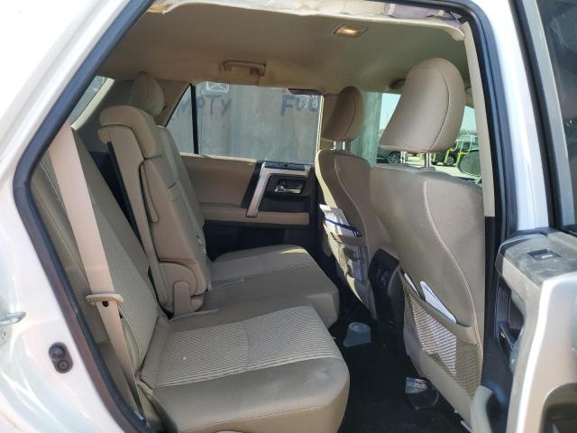Photo 11 from auction – 2018 TOYOTA 4RUNNER SR with VIN JTEZU5JR8J5175229