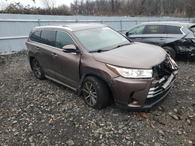 Photo 4 from auction – 2019 TOYOTA HIGHLANDER with VIN 5TDJZRFH8KS917618