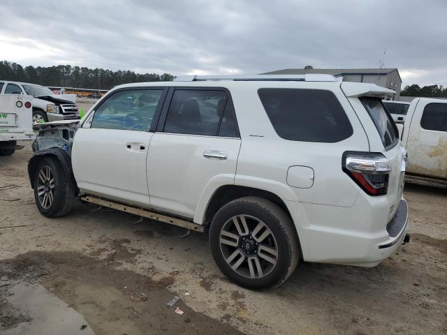 Photo 2 from auction – 2015 TOYOTA 4RUNNER SR with VIN JTEZU5JR4F5095272