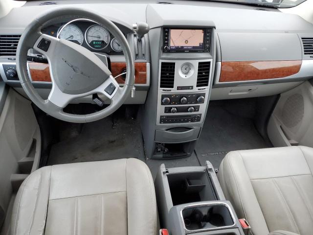 Photo 8 from auction – 2008 CHRYSLER TOWN & COU with VIN 2A8HR54P38R836067