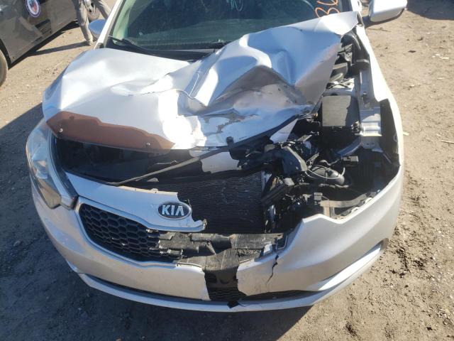 Photo 11 from auction – 2016 KIA FORTE LX with VIN KNAFK4A64G5570589