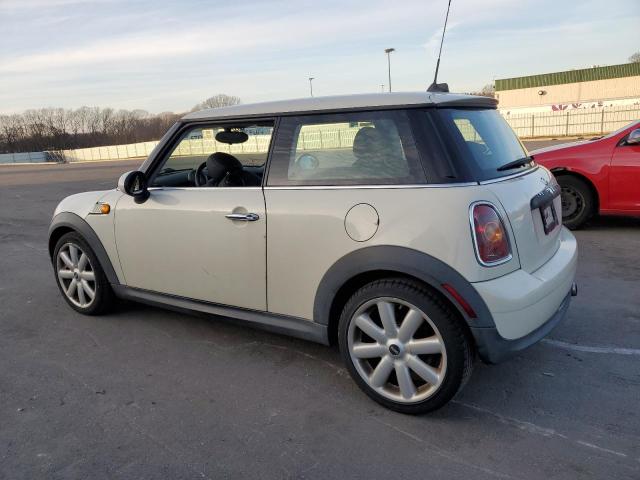 Photo 2 from auction – 2010 MINI COOPER with VIN WMWMF3C53ATZ26835