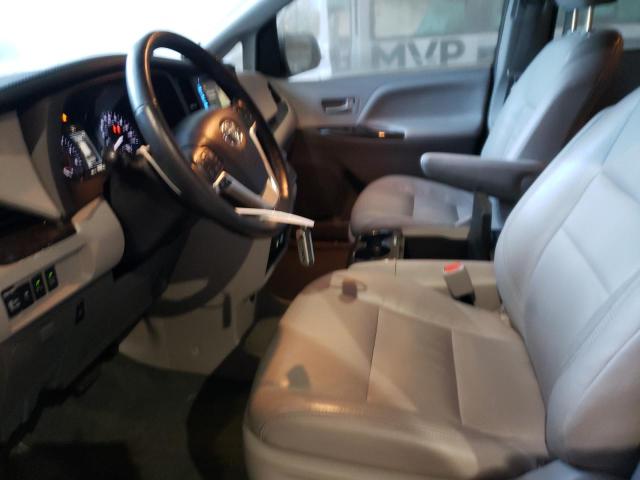 Photo 7 from auction – 2016 TOYOTA SIENNA XLE with VIN 5TDYK3DC6GS747032