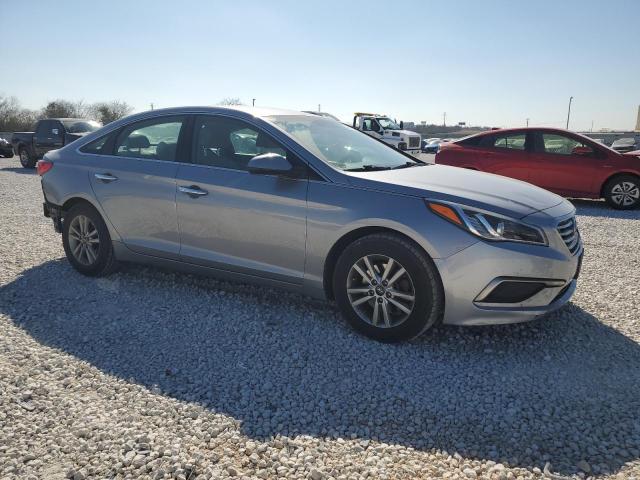 Photo 4 from auction – 2017 HYUNDAI SONATA SE with VIN 5NPE24AF0HH520630
