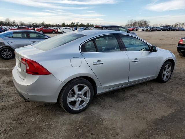 Photo 3 from auction – 2012 VOLVO S60 with VIN YV1622FS5C2044104