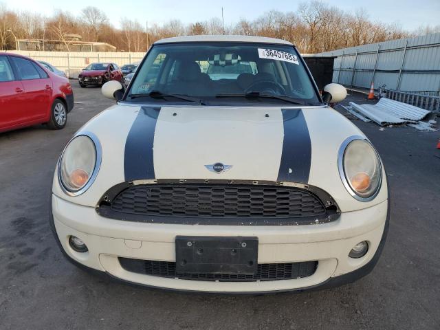 Photo 5 from auction – 2010 MINI COOPER with VIN WMWMF3C53ATZ26835