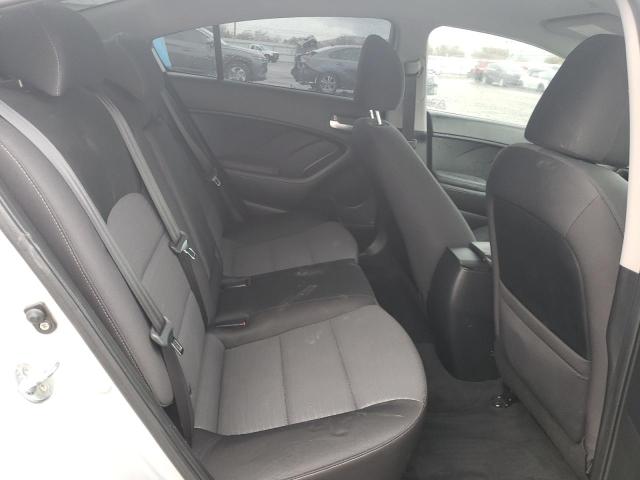 Photo 10 from auction – 2018 KIA FORTE LX with VIN 3KPFL4A75JE169220