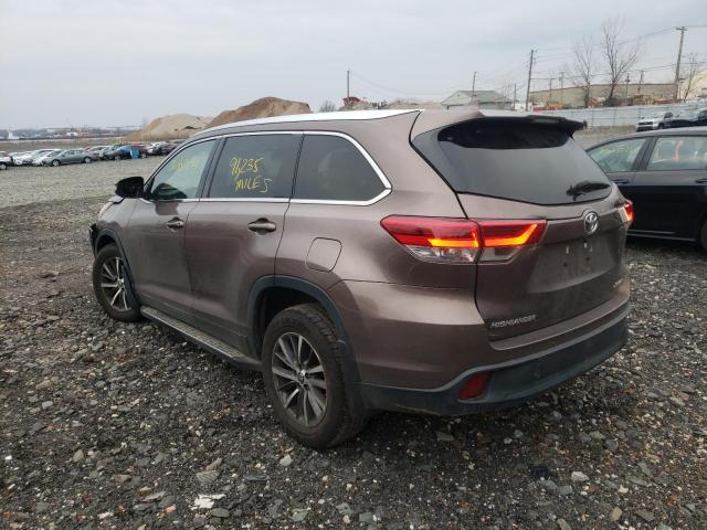 Photo 2 from auction – 2019 TOYOTA HIGHLANDER with VIN 5TDJZRFH8KS917618