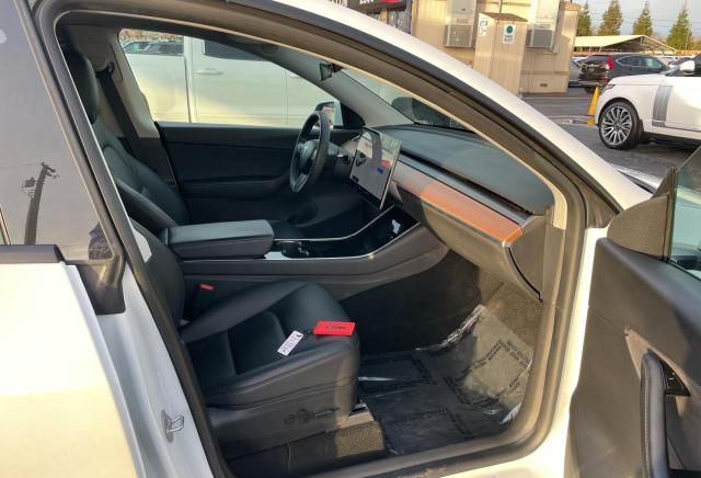 Photo 5 from auction – 2020 TESLA MODEL Y with VIN 5YJYGDEE4LF017433