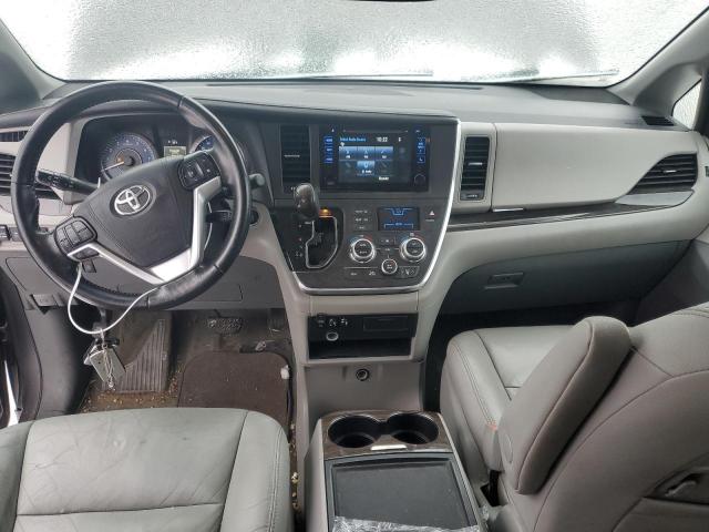 Photo 8 from auction – 2016 TOYOTA SIENNA XLE with VIN 5TDYK3DC5GS707119
