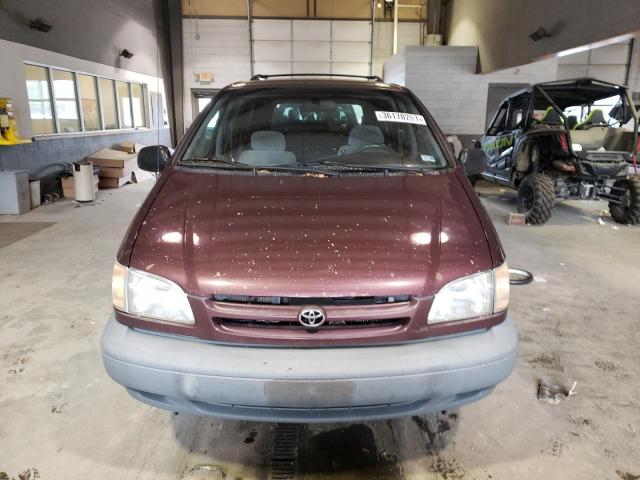 Photo 5 from auction – 1998 TOYOTA SIENNA LE with VIN 4T3ZF13C5WU060829